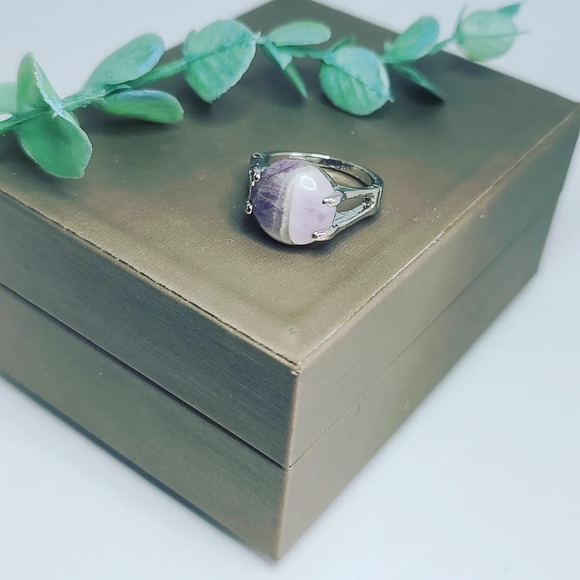 Amethyst ring - Picture 2 of 3